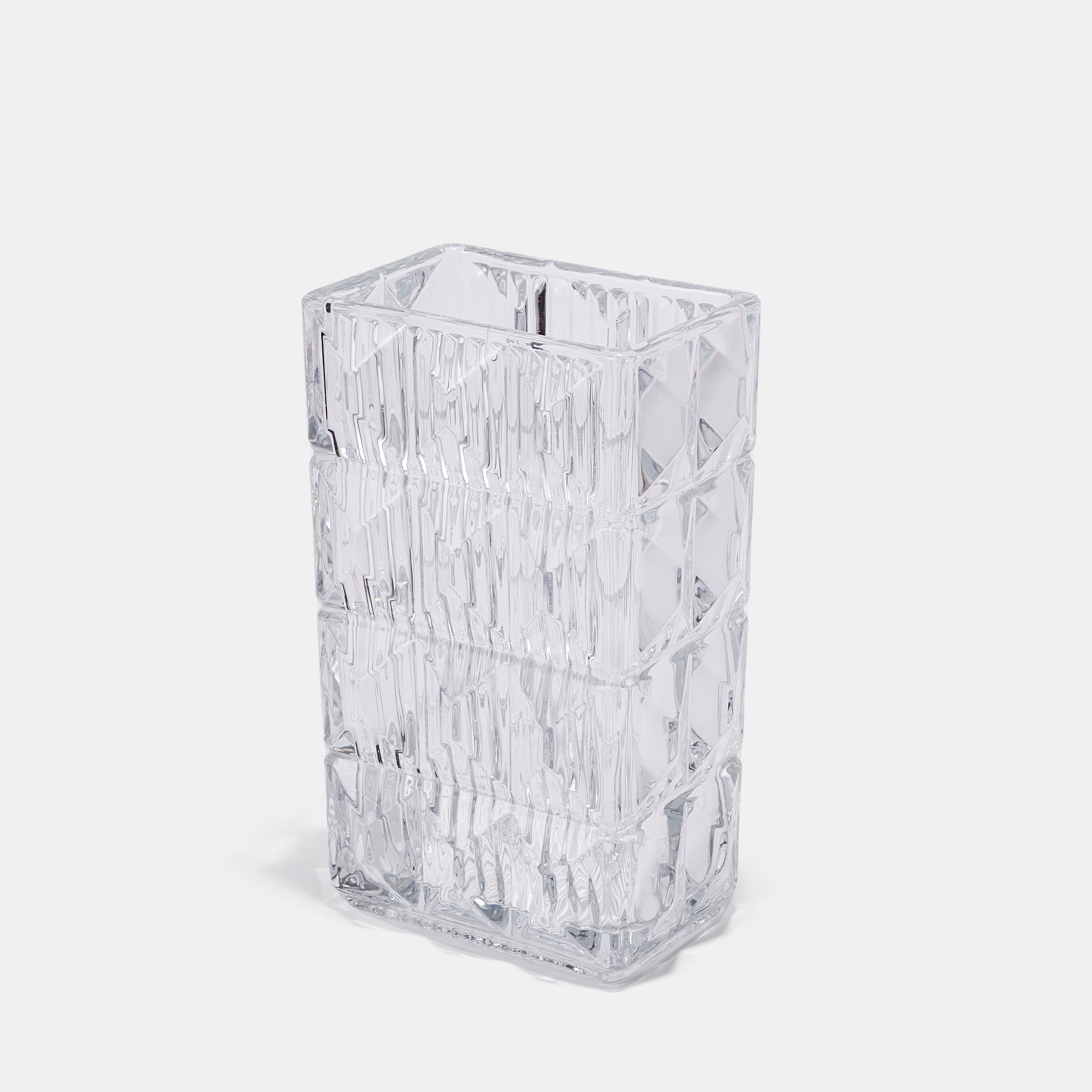 Ribbed Crystal Vase