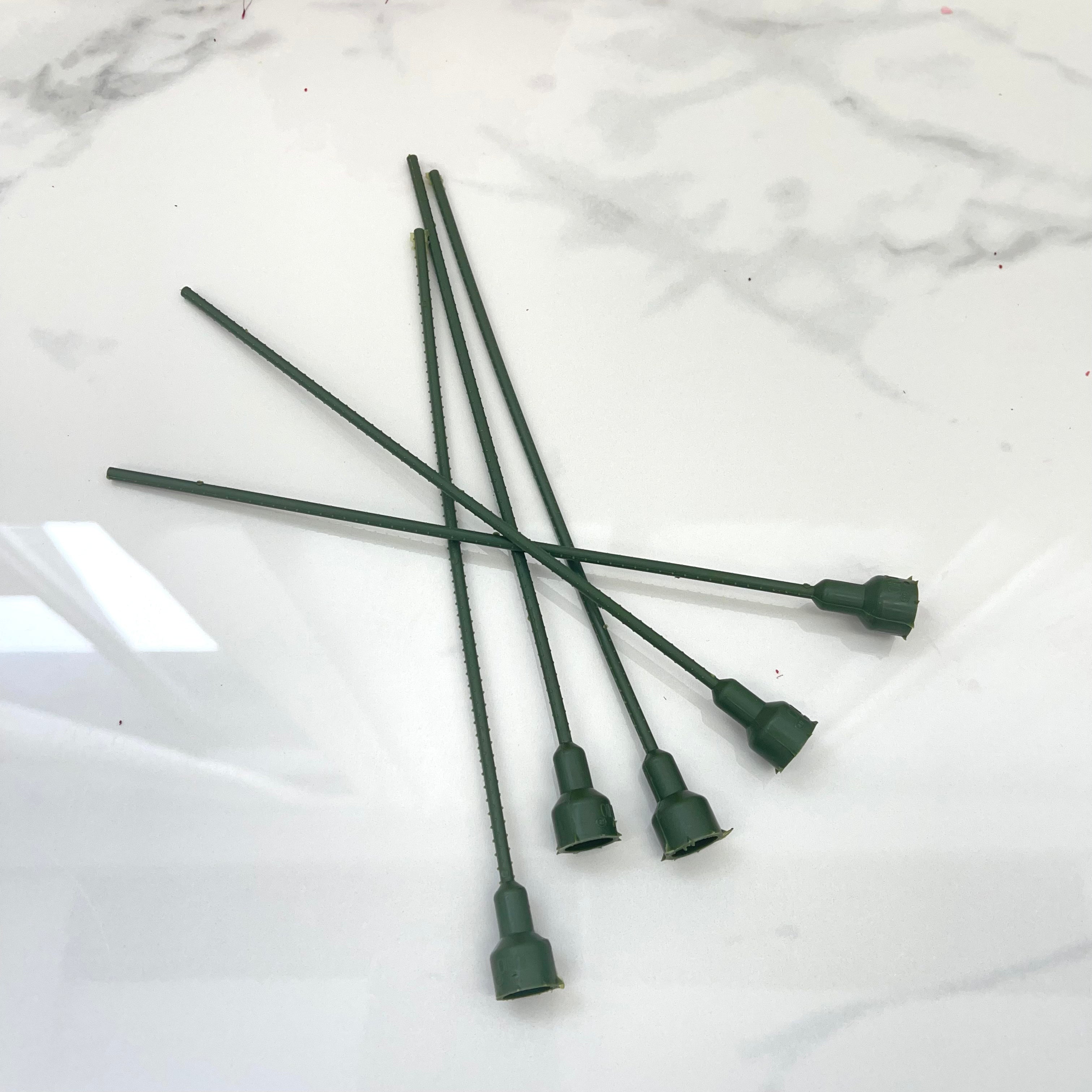 5 Plastic Stems